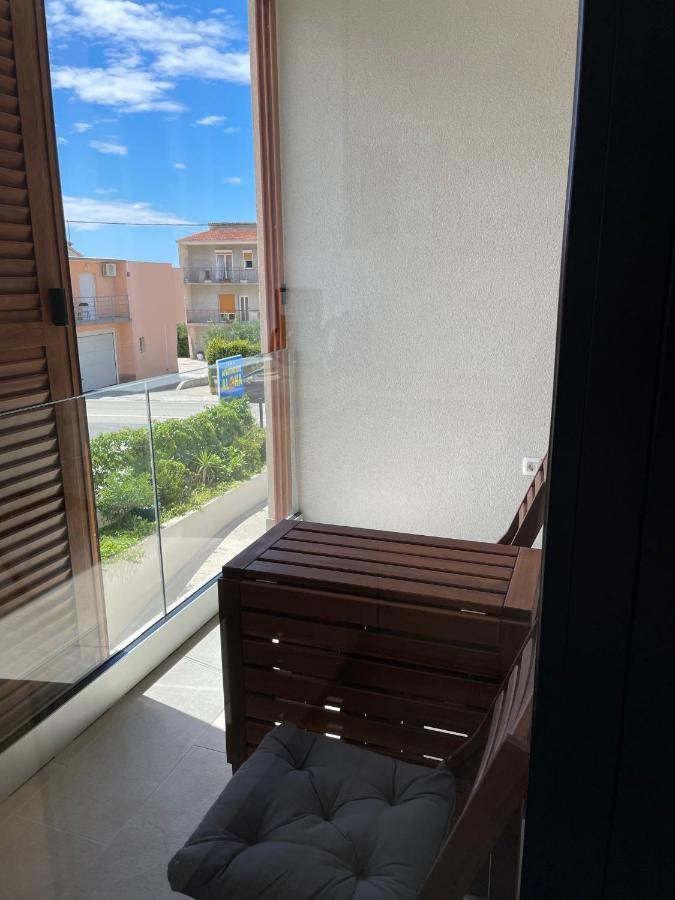 Studio Apartment Maris Podstrana Bagian luar foto