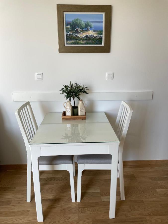 Studio Apartment Maris Podstrana Bagian luar foto
